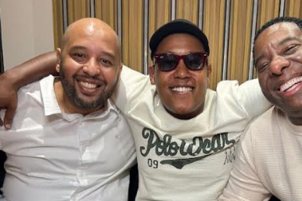 7Kssio grava feat com Netinho e Família de Paula