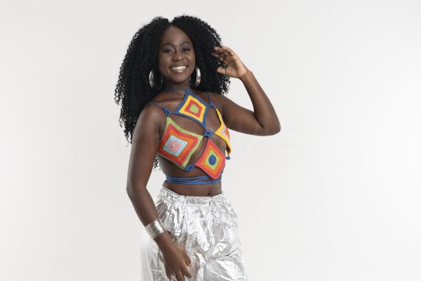 Hanaya: a nova voz do samba baiano que está conquistando o Brasil de um jeitinho diferente