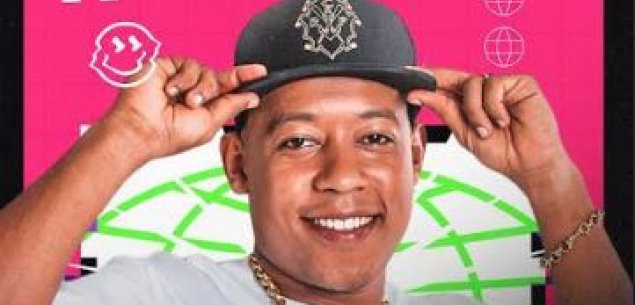 Após sucesso no carnaval de Prado e Alcobaça, 7kssio retorna ao Extremo Sul para levar o pagofunk neste final de semana