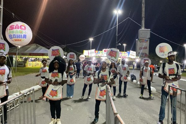 Ação “Camisinha tá na Mão” reforça prevenção durante o São João da Bahia
